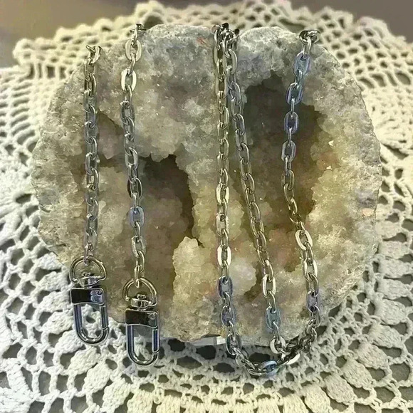 Silver 47” diamond cut Converter Chain ~Unbranded - Picture 3 of 3